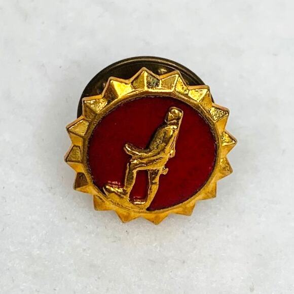 US Army Minute Man Lapel Button Vintage Pin Red Goldtone New - Picture 11 of 12